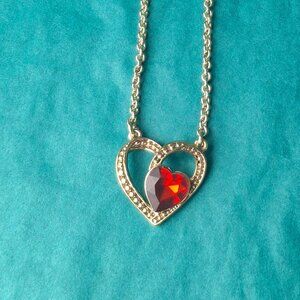 2/10$ Napier gold tone read heart pendant necklace